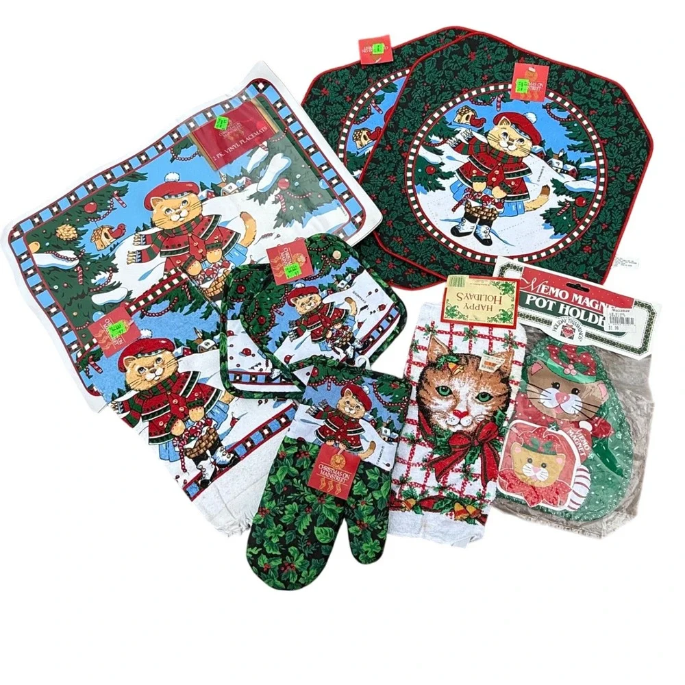 Vintage Christmas Kitchen Linens Set Holiday Cats Placemats Oven Mitts Old Stock